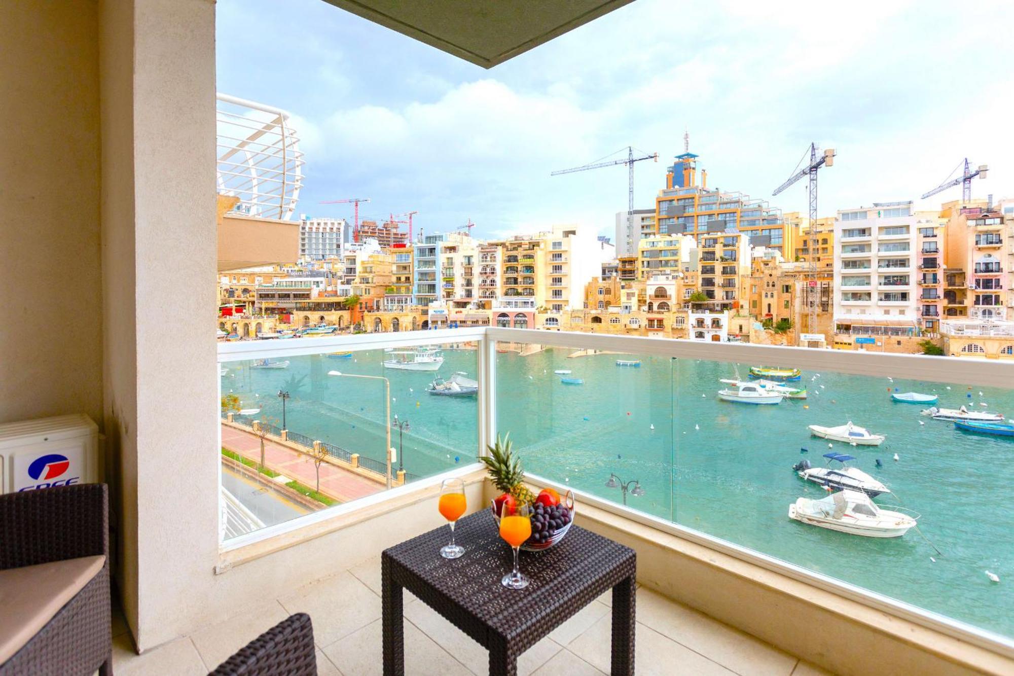 Saint Julian'S - Seafront Cityapartmentstay Exterior photo